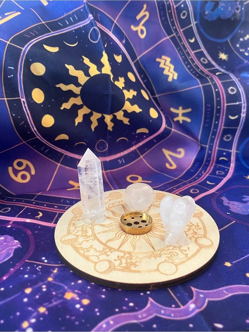 Crystal Incense Burner/Mini-Altar - CRAFTED WITH INTENTION ✨